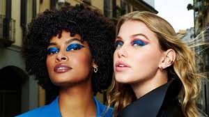 Niedrogi makijaż i pielęgnacja skóry, aby odkryć swoje piękno