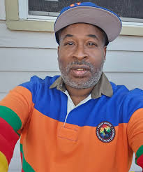 I like em when they come in twos! There are only two photos I'm not in  polo! But that's beside the point! But the rest of em Polo down! I'm off  today