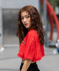 Han sara feat tùng maru executive producer: Han Sara Tung Maru Tiáº¿p Tá»¥c Tháº£ Thinh Cong Khai Fan Ráº§n Ráº§n Giá»¥c CÆ°á»›i Sá»›m Guu Vn