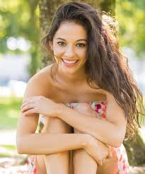 I found that doing this helped to keep my hair 'straight', while adding loose waves for a more full look and minimizing reversion back to its kinky/coily state. 18 Products To Keep Your Straightened Hair Straight Naturallycurly Com