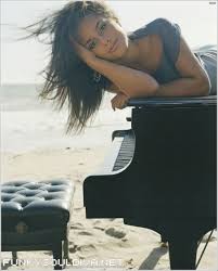 Les paroles de unlock yourself ont été relues et mises en page autant que faire se peut, cependant, il est fort probable qu'elles contiennent toujours des fautes. Paroles Alicia Keys Paroles De Chansons Traductions Et Nouvelles Chansons
