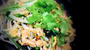 Thai chef chang said ramsay's noodles could not be called a pad thai dish as it lacked the necessary balance of sweet, sour and salt in a clip that has gordon ramsay is mocked by fans after a thai chef slams his 'mediocre' noodle dish in a viral clip. Pad Thai Chicken Chinese Style Cooking Recipe Youtube