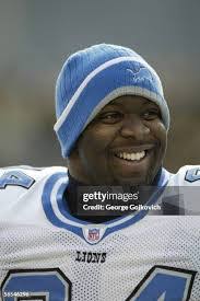 Marcus Bell's Instagram, Twitter & Facebook