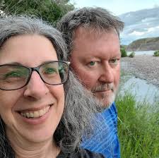 Does anybody feed the Costco Kirkland Lamb & Rice food to their Spoos? It's  grain inclusive and not chicken based. Feedback? Thoughts? It looks like a  pretty good solid kibble.