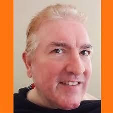 Bee Moo's Instagram, Twitter & Facebook