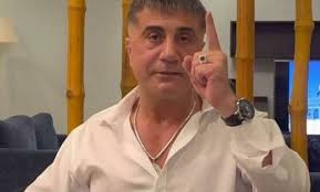 Bu kadın avukatlar davalardaki başarılarının yanı sıra güzellikleri ve şık giyimleriyle de dikkat çekiyor. Sedat Peker Yakalandi Mi Sedat Peker Youtube Da 10 Bolum Videosunu Yayinlamadi