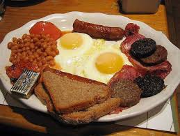 Les 20 Meilleurs Petits Dejeuners Du Monde L Ecossais Est Vraiment Tres Etrange Meilleur Petit Dejeuner Petit Dejeuner Anglais Et Recettes De Cuisine Irlandais