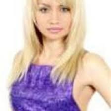 Emma Benton's Instagram, Twitter & Facebook