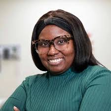 Leanne Morton's Instagram, Twitter & Facebook