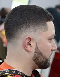 Voici les coiffures homme qui seront tendances en 2020. Tendances Coiffure Homme 2020 Et Coupes De Cheveux A La Mode