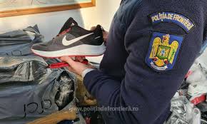 Dreptul asupra mărcii sau a indicaţiei geografice este dobândit şi protejat prin înregistrarea acestora la osim în condiţiile legii nr. Bunuri In Valoare De Aproximativ 749 000 De Lei Susceptibile A Fi ContrafÄcute Confiscate De PoliÈiÈtii De FrontierÄ In P T F Giurgiu Politia De Frontiera