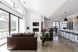 Official financial information, directors details and trading history. 75 Beautiful Concrete Floor Living Room With A Plaster Fireplace Pictures Ideas April 2021 Houzz