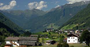 Ihren namenszusatz verdankt die gemeinde dem das landschaftsbild beherrschenden massiv des schlern. Ahrntal In Sudtirol Infos Fur Urlaub Im Naturparadies