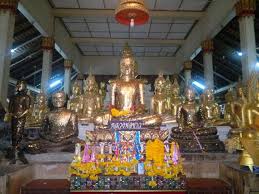 รูปถ่ายเก่าหลวงพ่อพัว เกสโร วัดจันทร์ประดิษฐาราม(บางเดือน) เป็นรูปถ่ายซึ่งมีขนาดประมาณ 15ซม.*10ซม. Facebook