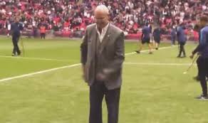 A new icon series set is coming to fortnite season 7. Tottenham News Paul Gascoigne Recreates Funny Fortnite Dance To Celebrate Harry Kane Goal Football Sport Express Co Uk