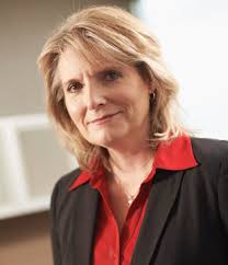 Tracy Bain's Instagram, Twitter & Facebook