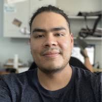 100+ perfiles de «Danny Valencia»