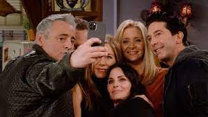 The reunion is available in the uk on the streaming service now, and will also air on sky one at 20:00 bst on thursday. Friends The Reunion 2021 Film Trailer Kritik