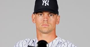 NY Yankees news: Trevino injured, Rortvedt recalled