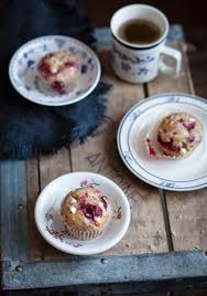 Banana Raspberry White Chocolate Muffins Trois Fois Par Jour