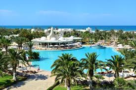 Royal garden is the largest residential building in height of brazil, at 140 metres and 42 floors, according to list of skyscrapers in brazi. Hotel Royal Garden Palace Djerba