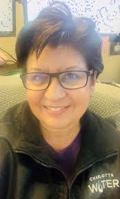 Tracy Thigpen's Instagram, Twitter & Facebook