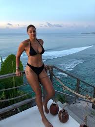 (age, height, weight, birth place). O Xrhsths Jim Sto Twitter Here Is Another Side To Liz Cambage That S 8 Dancing That I Doubt Few Have Seen