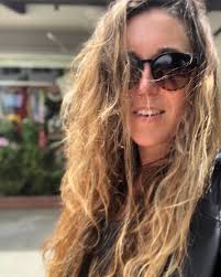 Sea air, beach hair, laissez-faire 😎