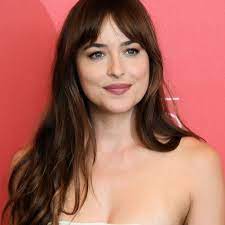 Long hairstyles with bangs for women are pretty adaptable to any outfit, skin tone, or face shape. 30 Gorgeous Examples Of Long Hair With Bangs