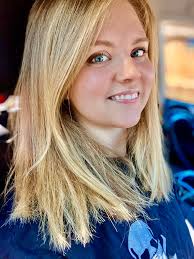 Hello, all! I am an insured, professional cleaner with 10+ years  experience, and a 10+ year background working in healthcare with several  certifications. I have a heart that loves to serve others,