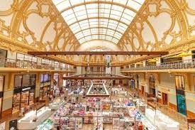 Het is gelegen aan de meir, de belangrijkste winkelstraat in de stad antwerpen. The Future Of Shopping Lands In Antwerp Retaildetail