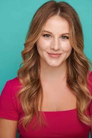 Chloe Hess's Instagram, Twitter & Facebook