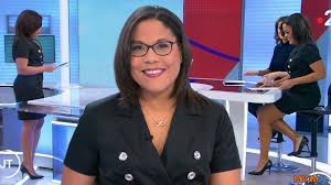 He presented, as a substitute, the 8 o'clock news on weekdays on france 2. Jeremy Edouard On Twitter France 2 Julian Bugier Au 13 Heures La Martiniquaise Karine Baste Regis Joker Du 20 Heures