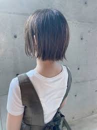 2020年夏 切りっぱなしショートボブのヘアスタイル biglobe beauty ショートボブのヘアスタイル ヘアスタイリング ヘアスタイル ボブ