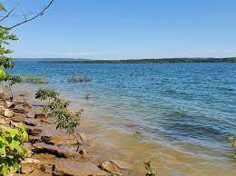 Sign up for our email newsletter to keep with the lake quitman community. Waterfront Quitman Ar Waterfront Homes For Sale 41 Homes Zillow