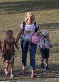 We know this morning presenter holly willoughby's kids harry, belle and chester are her pride and joy! Holly Willoughby Picture Exclusive Star Is Joined By Declan Donnelly And Wife During Family Day Out Daily Mail Online