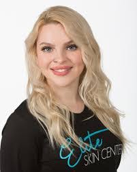 Karen Tubb's Instagram, Twitter & Facebook