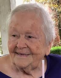 Lillie Kidd's Instagram, Twitter & Facebook