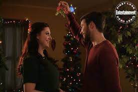 фильм я знаю кто убил меня смотреть онлайн бесплатно All The Details On Lifetime S 30 Christmas Movies See First Look Photos