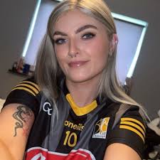 Ellen Meagher (@ellen_meagher)