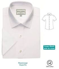 La chemise easy care est traitée pour simplifier le repassage et il est toujours bon de la repasser pour un effet plus durable. Chemise Homme Manches Courtes Coupe Slim 100 Coton Sans Repassage