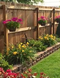 20 Minimalist And Small Frontyard Landscaping Ideas In 2020 Small Backyard Gardens Small Backyard Landscaping Garden Yard Ideas