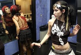 Résultat de recherche d'images pour "suicide girls"