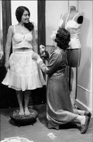 Though she's blessed with a body that's the essence of perfection, otilia is also bedeviled by a hideous mole that spoils her face. La Jornada Virtu L