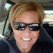 Lynn Hofer's Instagram, Twitter & Facebook