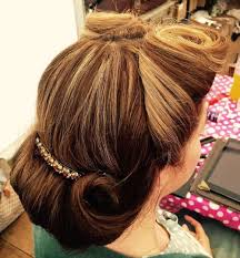 Side view of cute layered long hairstyle for women. 30 Iconic Retro And Vintage Hairstyles