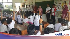 Bahagian teknologi pendidikan negeri btpn sarawak lot 1256 jalan dato mohd musa 94300 samarahan sarawak nombor telefon. Clc Diakui Malaysia Anak Pekerja Sawit Di Sarawak Belajar Sesuai Kurikulum