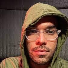 Tyler Nollet's Instagram, Twitter & Facebook