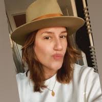 Angela Arias Email & Phone Number