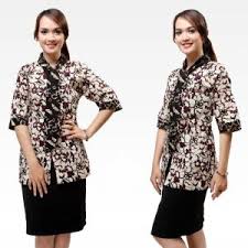 Nah, jika udah tahu tips memilih batik di atas, kamu nggak perlu bingung lagi. Model Baju Batik Kantor Wanita Terbaru Zommi